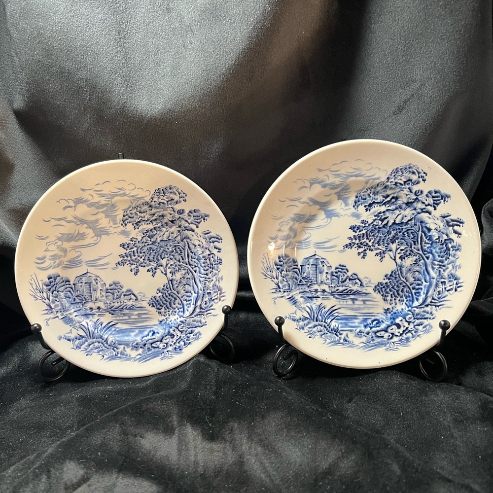 Set 2 Wedgwood England Vintage Countryside Bread & Butter Plates 5 7/8” 1960’s